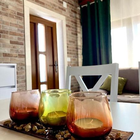 Studio Apartman Luka Starigrad Paklenica Exterior foto